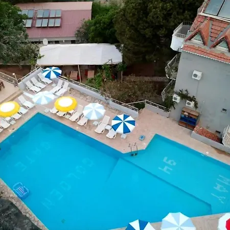 Golden Gate Otel לינה וארוחת בוקר
